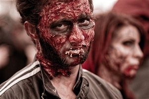 Photo by 27707, via Pixabay | https://pixabay.com/en/zombie-flesh-eater-dead-spooky-949917/